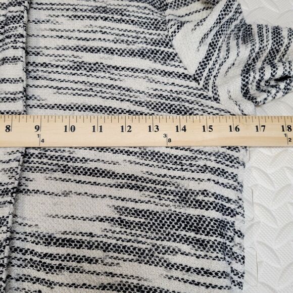 Bella Luxx Longline Zip Tunic Jacket Size Small White Black Textured Knit Fleece - Picture 11 of 13